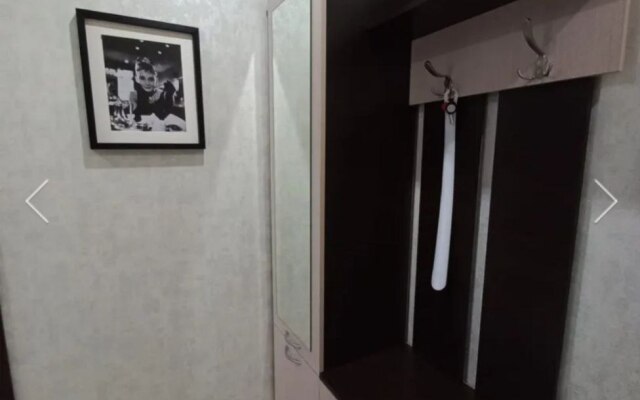 U Korolevskikh Vorot Flat