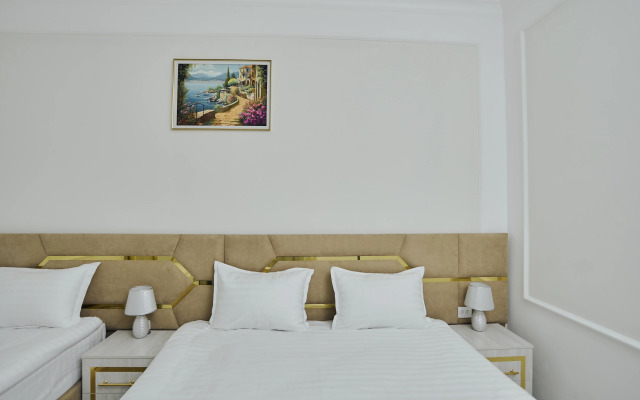 Hotel Registon Gold