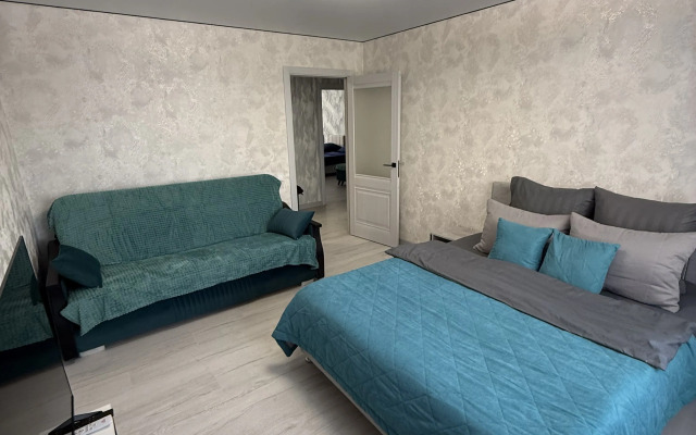 Квартира Просторная Уютная в Районе МКР1