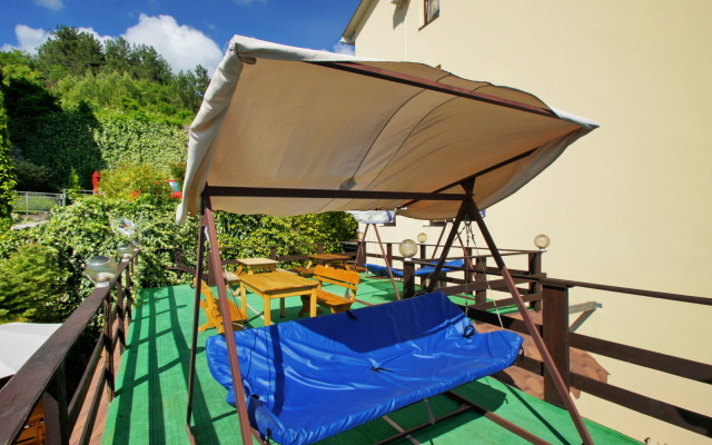 Laza Mini-Hotel