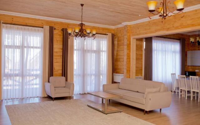 Ski Paradise Karakol Hotel