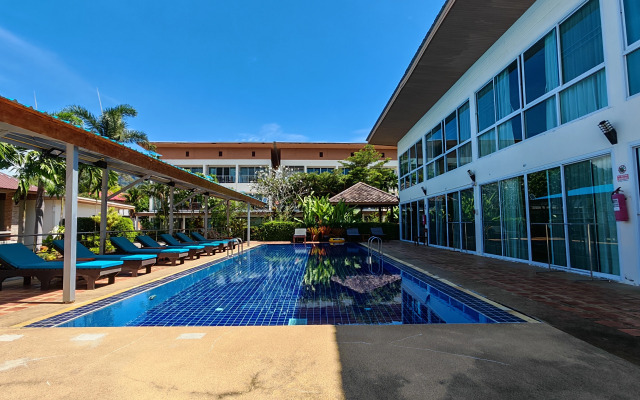 Курортный Отель Lipa Bay Residence