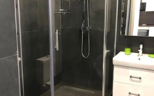 462 Na Krymskoy 89 Apartments