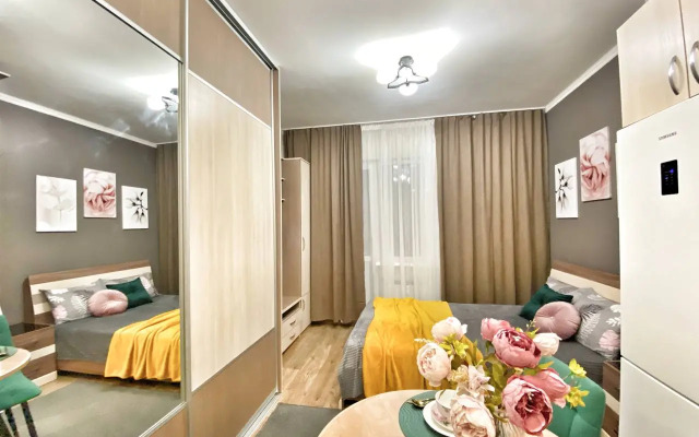 Квартира Студия на Александра Усольцева 15