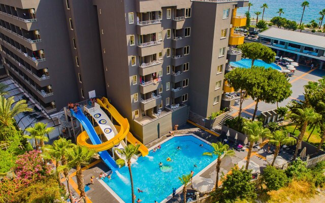 Senza Grand Santana Hotel