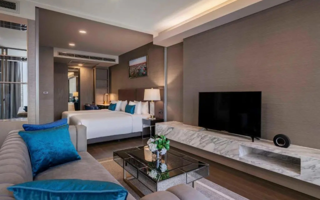 Отель Wyndham Bangkok Queen Convention Centre