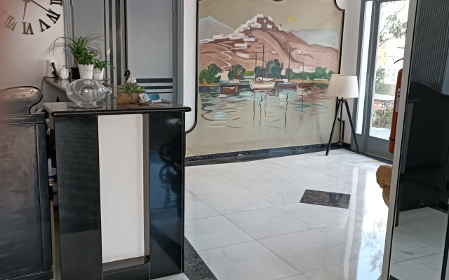 Отель Serifos Beach