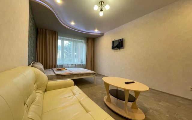 Апартаменты 1-к Апартаменты на Рубежной 6