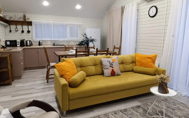 U Pruda V Kp Grin Laundzh Private house