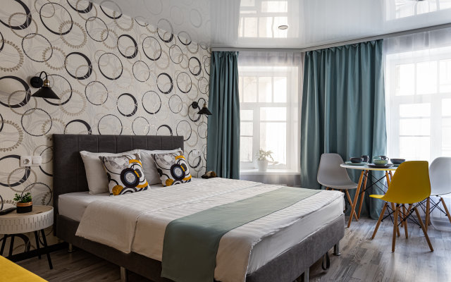 Комфортные апартаменты для троих с видом во двор