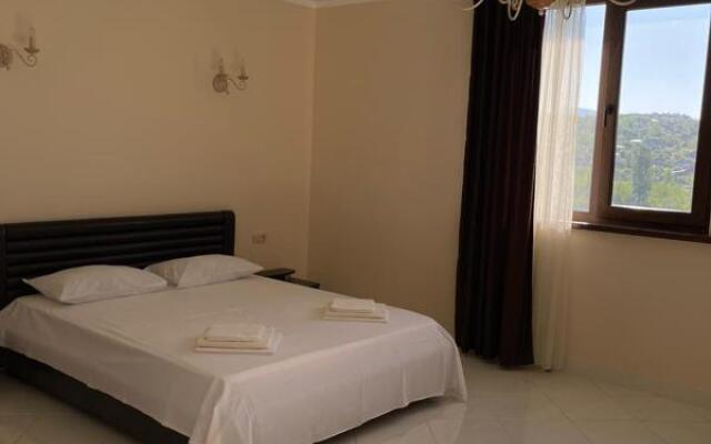 Kamila Private House
