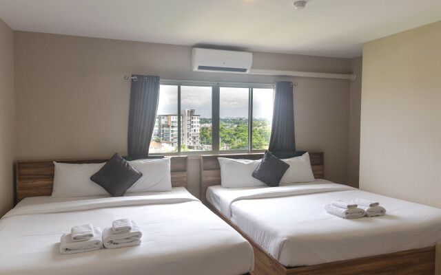 Отель Life Grand Chiang Mai