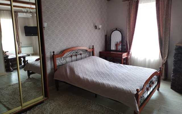 Na Kievskoy Guest House