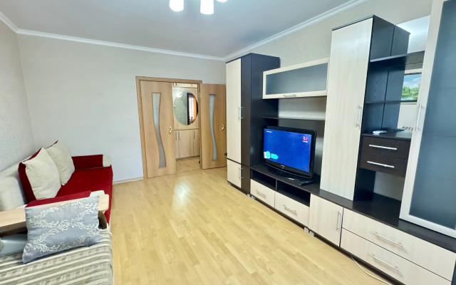 Na Ulitse Matrosova 46 Flat