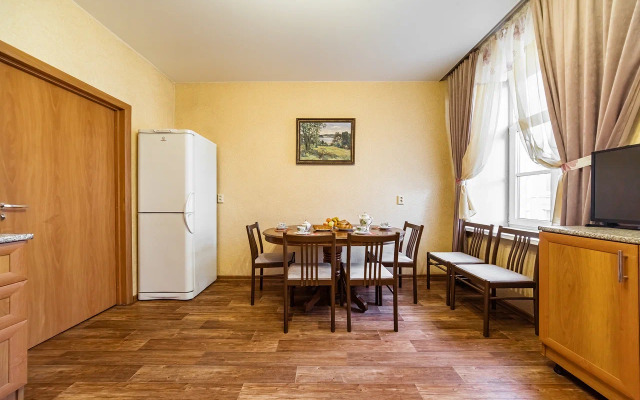 Svetlaya V Samom Tsentre Flat