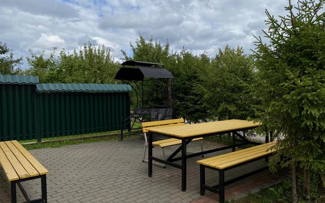 Gluhar' Klub Guest house
