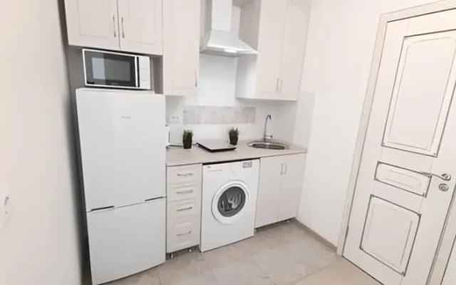 5 Gor Apartments