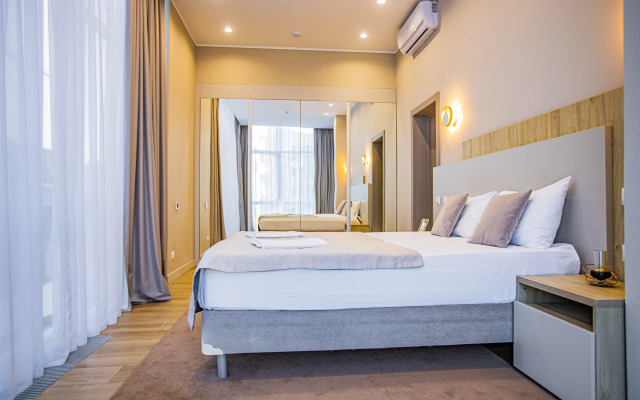 SL Luxury Hotel