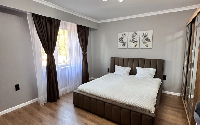 Uyutnaya Kvartira Posutochno u Morya Flat