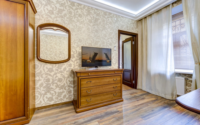 Апартаменты Студия Делюкс на Караванной в самом центре