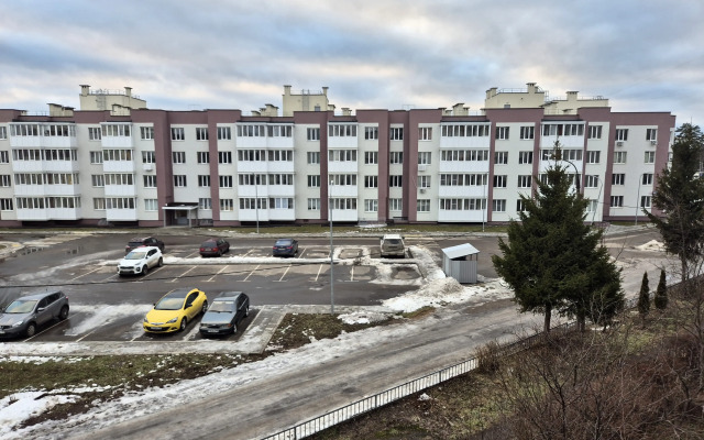 Ryadom S Yaroslavskim Shosse U Pushkinskogo Polya Flat