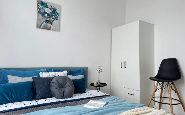 Квартира Двухкомнатная просторная и уютная ArtApart