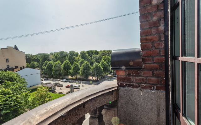 JN Apartments Dizajnerskaya vidovaya studiya s balkonom Flat