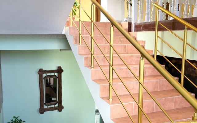 Acunamatata Hotel