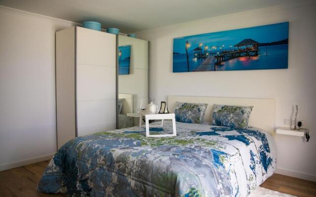 Parque Cristina Ocean View Apartments