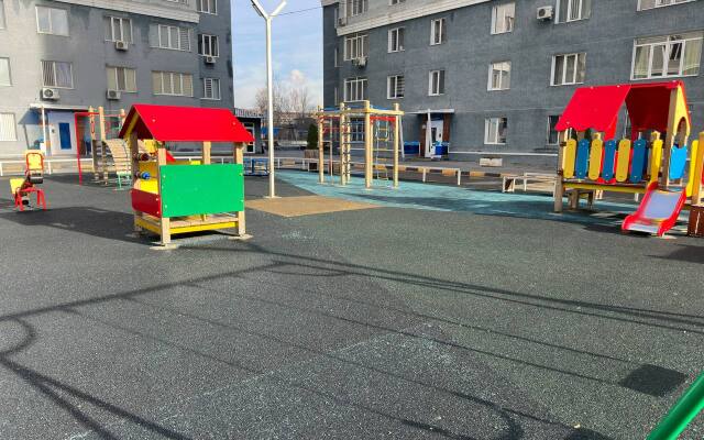 Апартаменты 105 около арбата с видом на горы