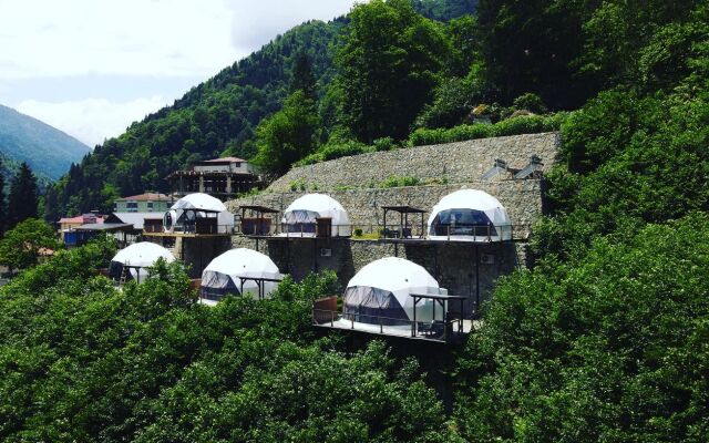 Kaledome orman evleri Glamping