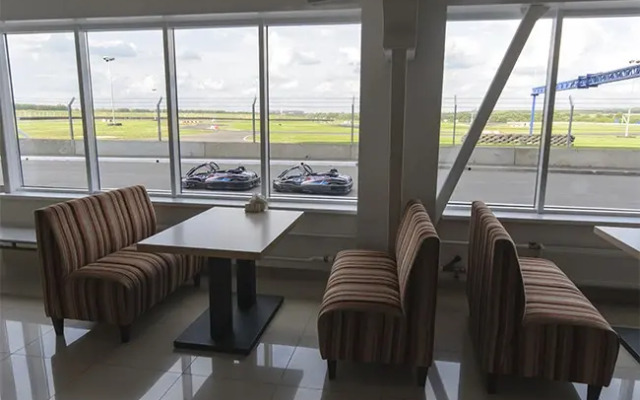 Отель Атрон