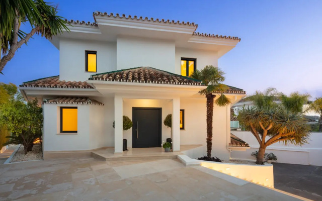 All About Villa Breeze