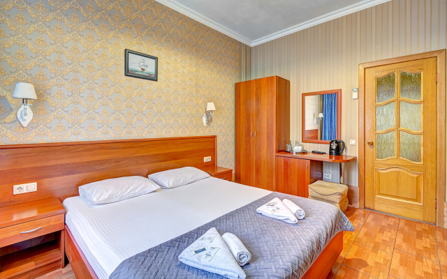 Lensis Guest House