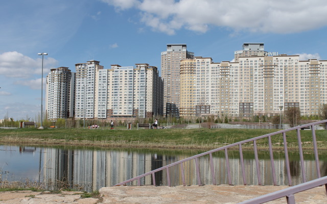 Koshkarbaeva 10/1 Apartments