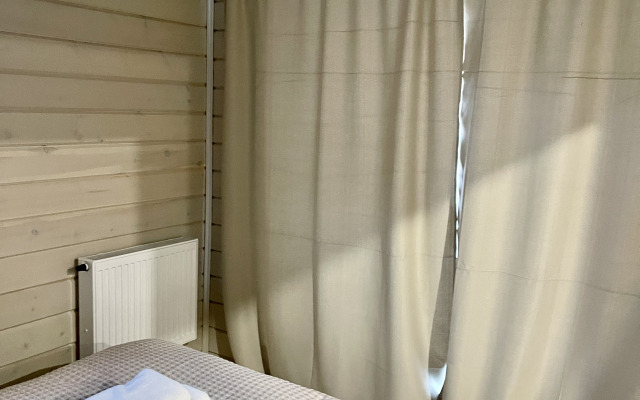 Гостевой Дом Дом для 4-х с Видом на Озеро