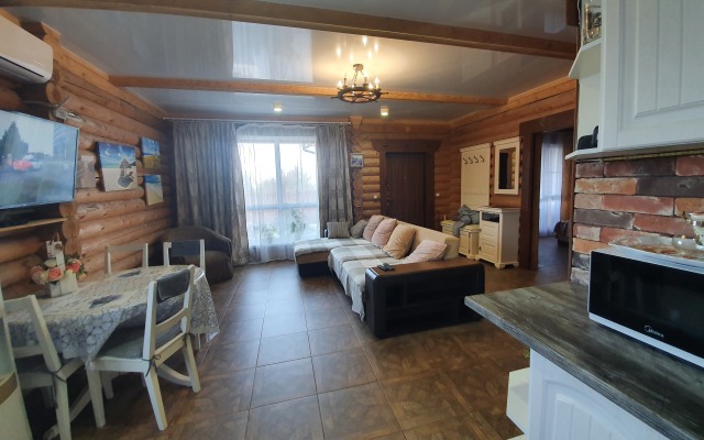 Country House On Pavlo Ochakovskaya Private house
