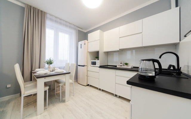 Trekhkomnatnaya U Parka Flat