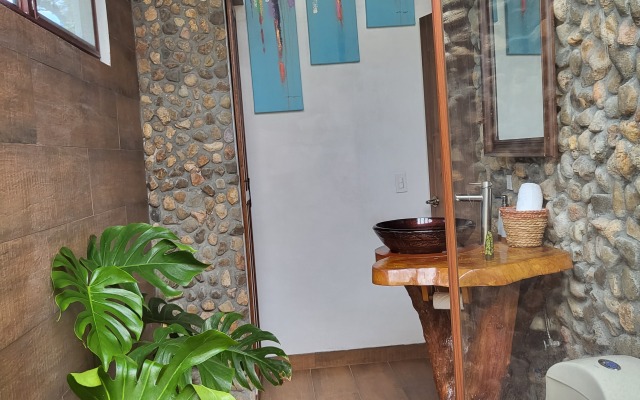 Pika 01 by Pika Cabins Chalet
