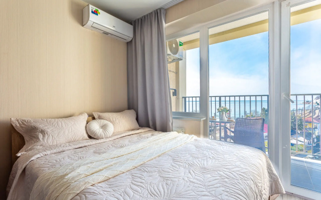 Квартира с балконом и видом на море Каравелла 222