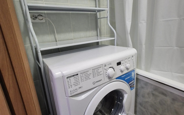 S Novym Remontom Nevelskogo Flat