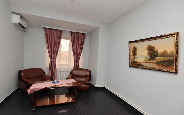 Continental Complex Hotel