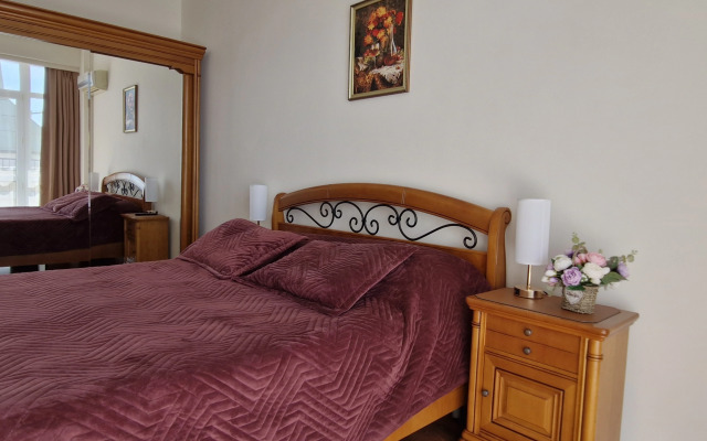 Atlant Alushta 2 Flat