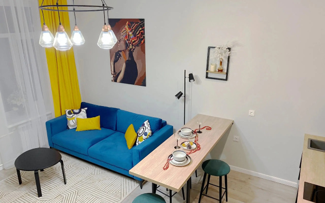 Dvukhurovnevy Chetyrekhmestny Nomer Flat