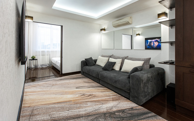 Апартаменты Трехкомнатные на Светлане