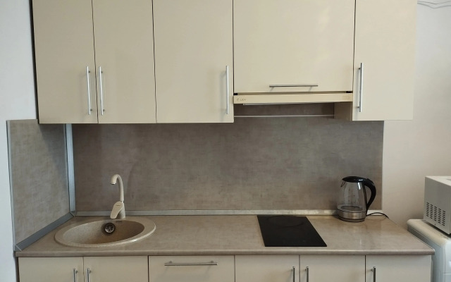 V neskolkikh shagakh ot morya Flat