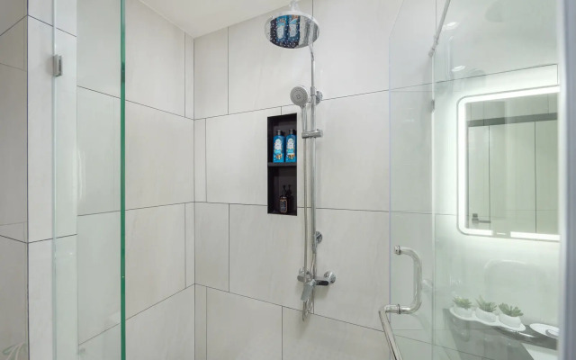 Апарт-отель The Title Legendary BangTao Beach by TropicLook