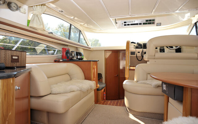 Отель Яхта Azimut