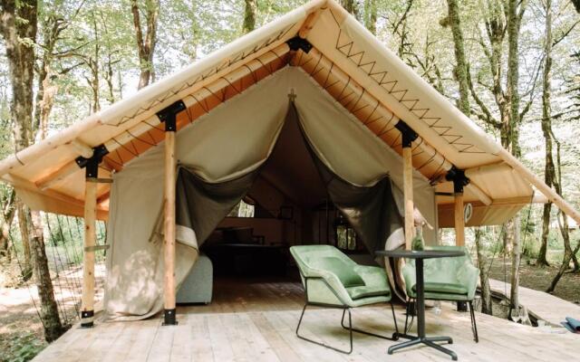 Luchshee Mesto glamping