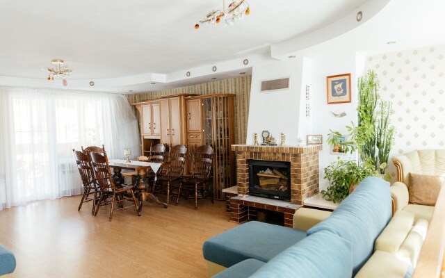Tankhauz Lotos Na Beregu Reki Guest house